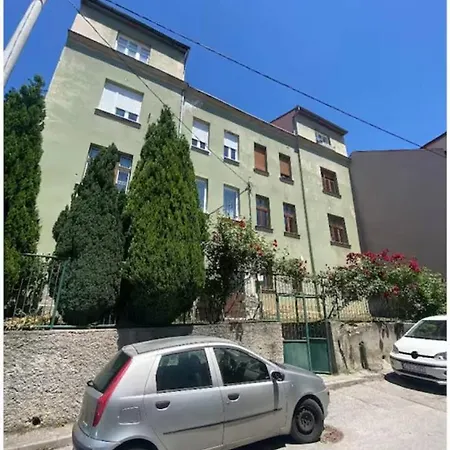 Modern Near The Center * Saraybosna