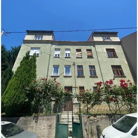 Modern Near The Center Daire *